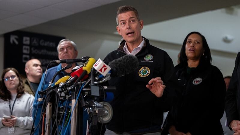 What to know about the collision between a passenger jet and Army helicopter near DC