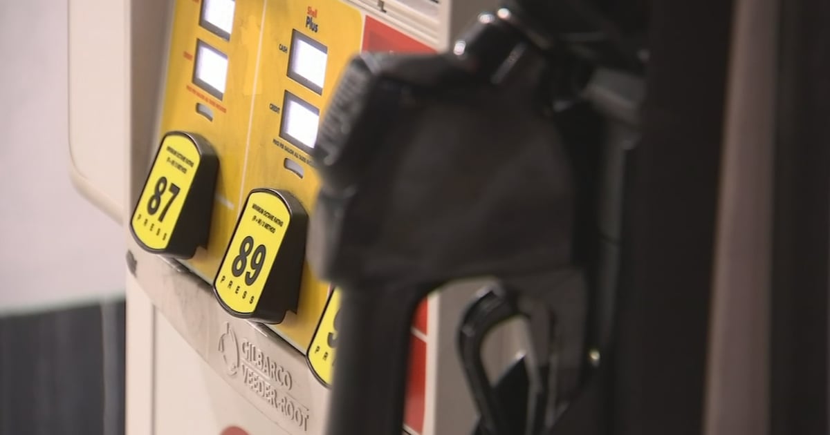 Florida gas prices have fallen to $2.90 per gallon, the lowest since 2023