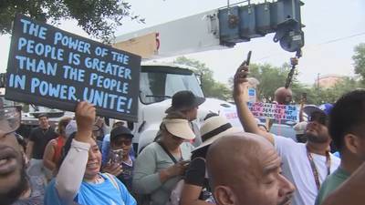 Immigrants, supporters skip work to protest Florida immigration law