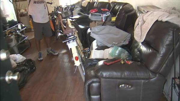 VIDEO: Hundreds of Orange County families being evicted after Hurricane Ian damages complex