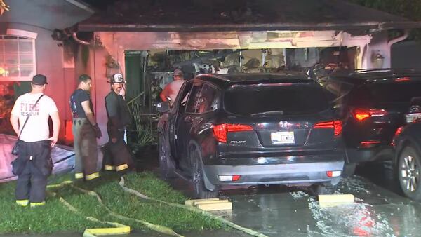 Video: Family escapes house fire in Oviedo