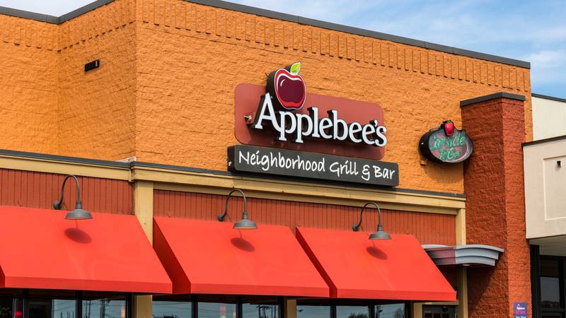 Applebee’s offering new yearlong Date Night Pass for $200